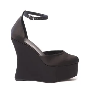Amber Black
